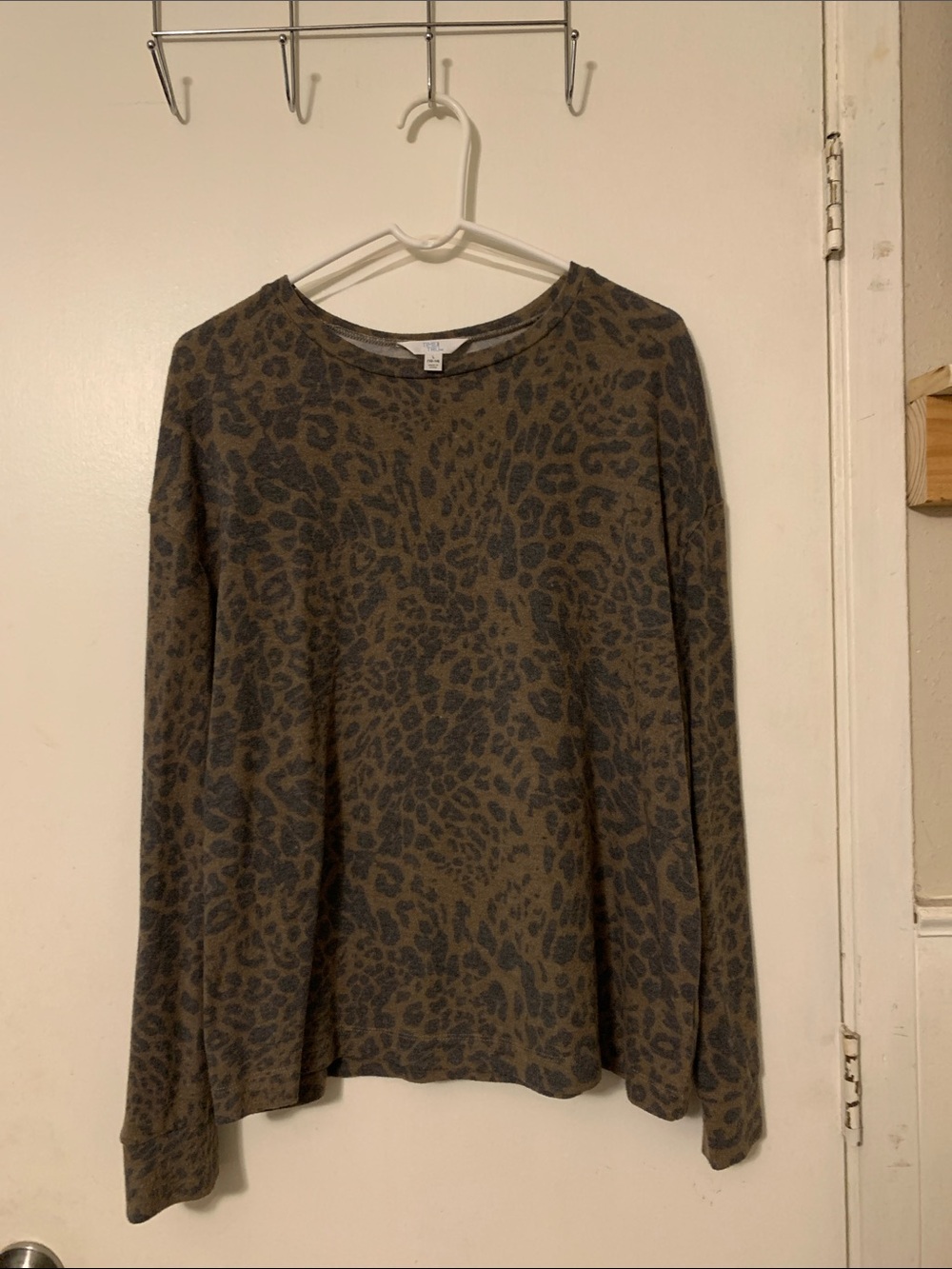 Time and Tru Brown and Black Leopard Crewneck Sweater